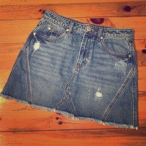 Caffeine Distressed Denim Mini Skirt Size Small